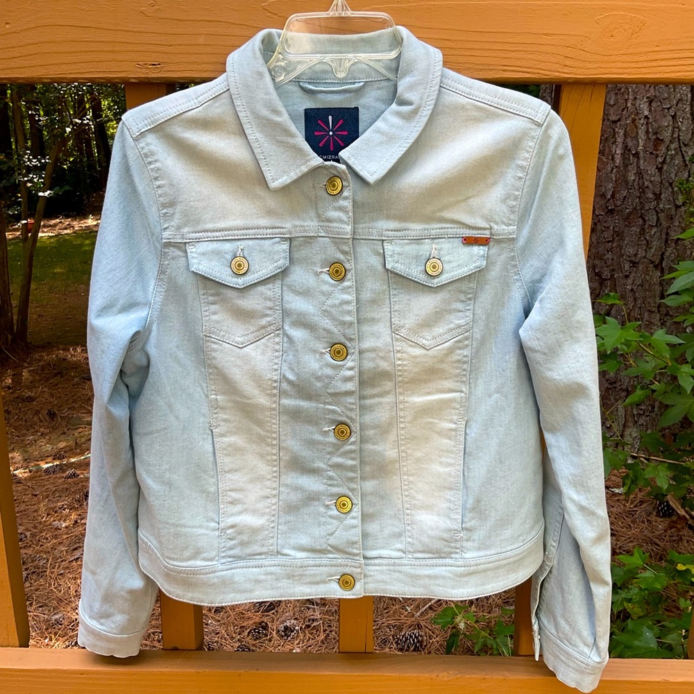 NWOT Isaac Mizrahi Light Wash Denim Jacket